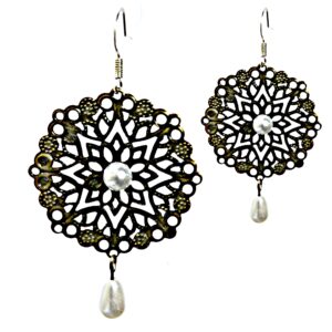 Filigree metal earrings with pearl, Chandelier earrings, Dangle earrings, Antique Bronze Earrings