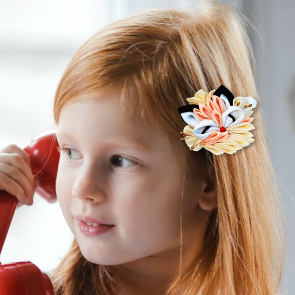 a girl wearing fox hair clip