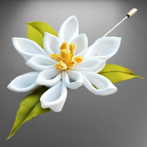 Edelweiss brooch flower – flower scarf pin, Kanzashi flower pin – a gift for a woman, decorative Leontopodium alpinum