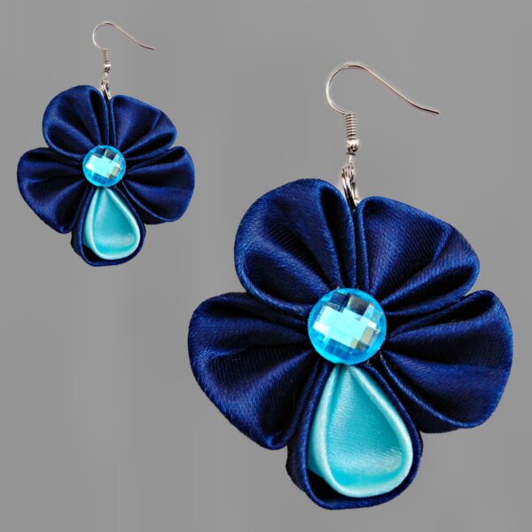 blue Kanzashi earrings