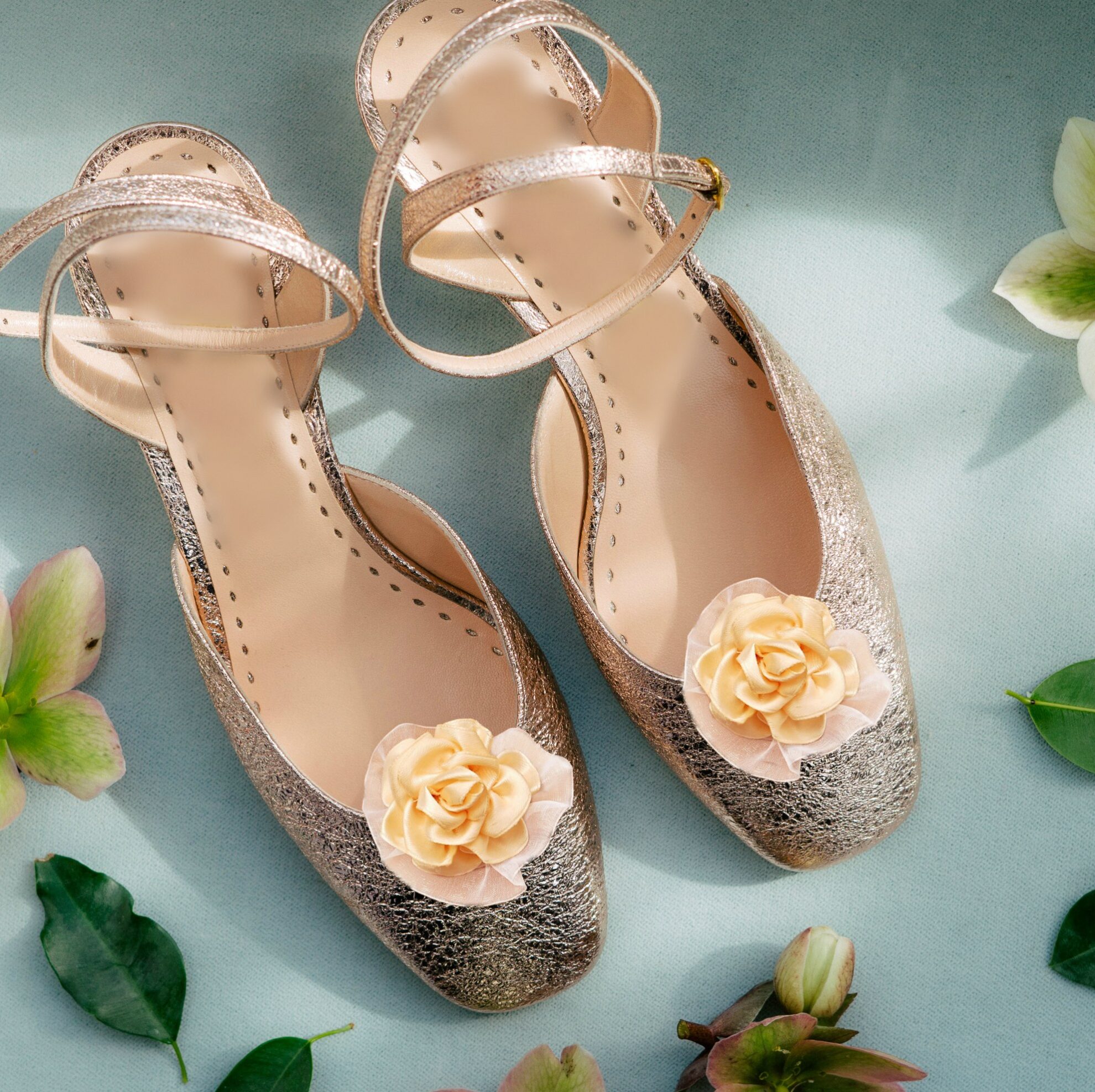 Elegant Detachable Shoe Clips, Bridal Ivory Flower Shoe Clips, Wedding Floral Clips For Shoes