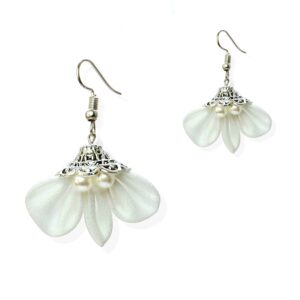 White bridal dangle earrings, Fabric flower earrings, Pearl earrings – bridesmaid gift