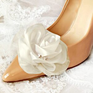 White Flower Bridal Shoe Clips, Wedding Kanzashi Flower Shoe Bows