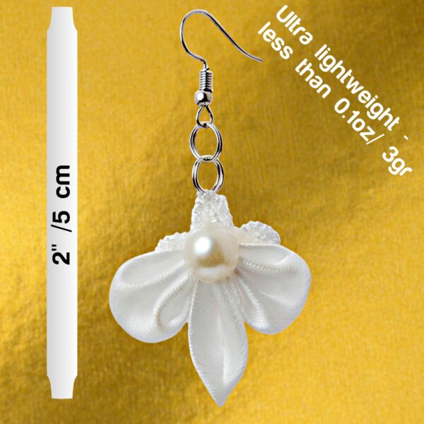 white earring dimensions