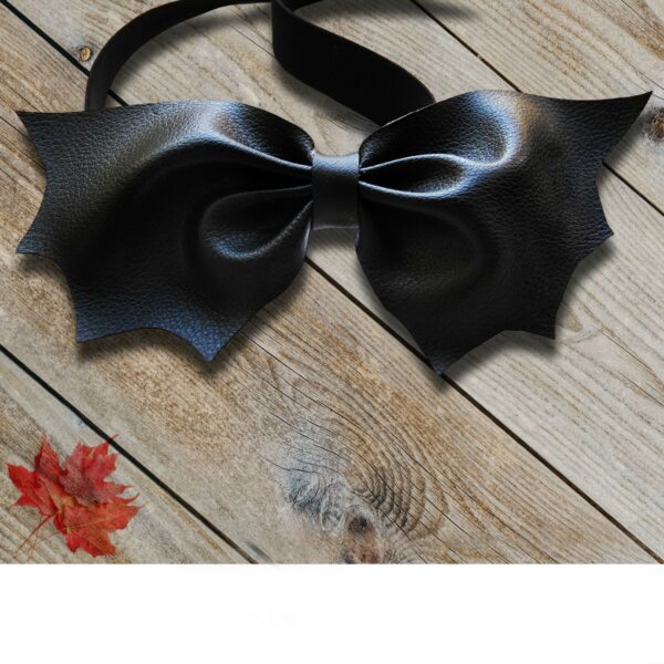 man's Halloween bow tie