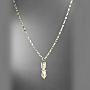 Wedding Pearl Pendant Necklace with Guccy Style Chain, Silver Plated Necklace , Gifts for Her Idea