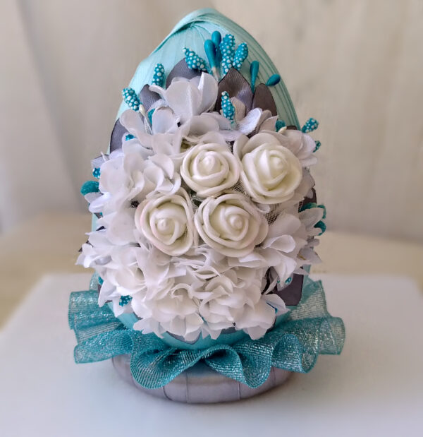 baby blue Easter Egg decoration