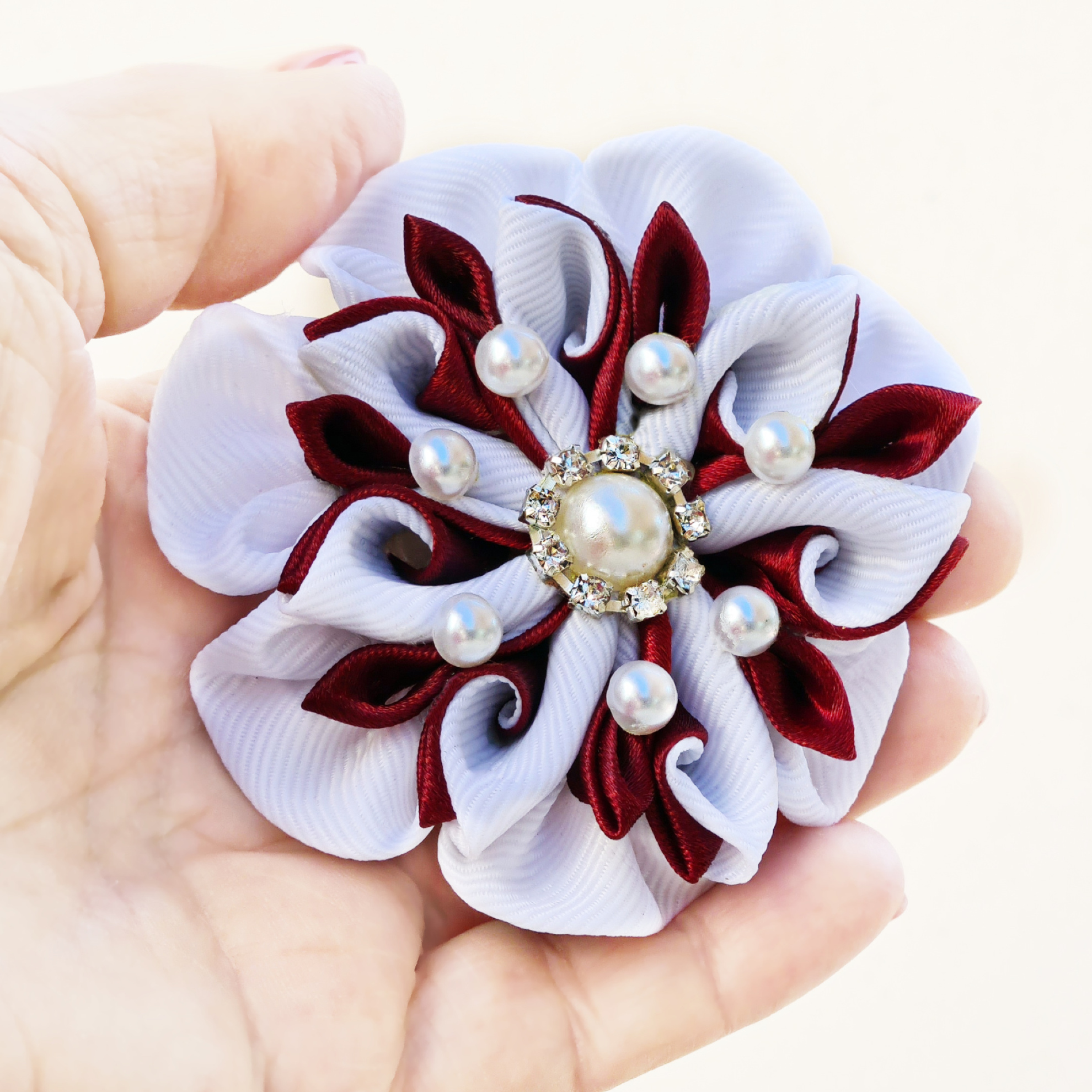 Kanzashi brooch deals